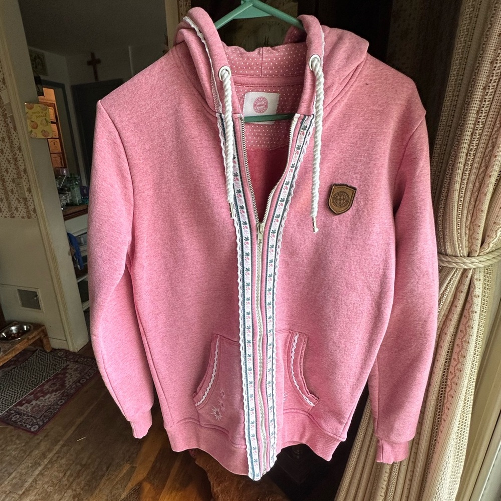FC Bayern Pink Zip-Up Hooded Sweatshirt with Decorative Trim